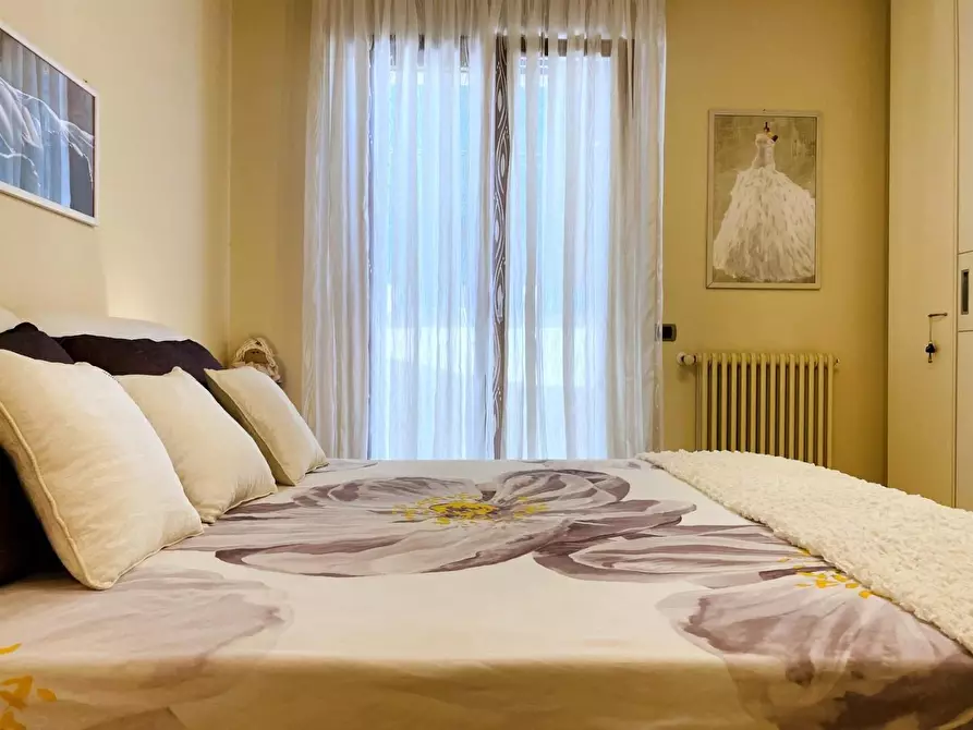 Immagine 36 di Villa in vendita  a Viareggio