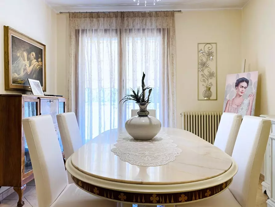 Immagine 20 di Villa in vendita  a Viareggio