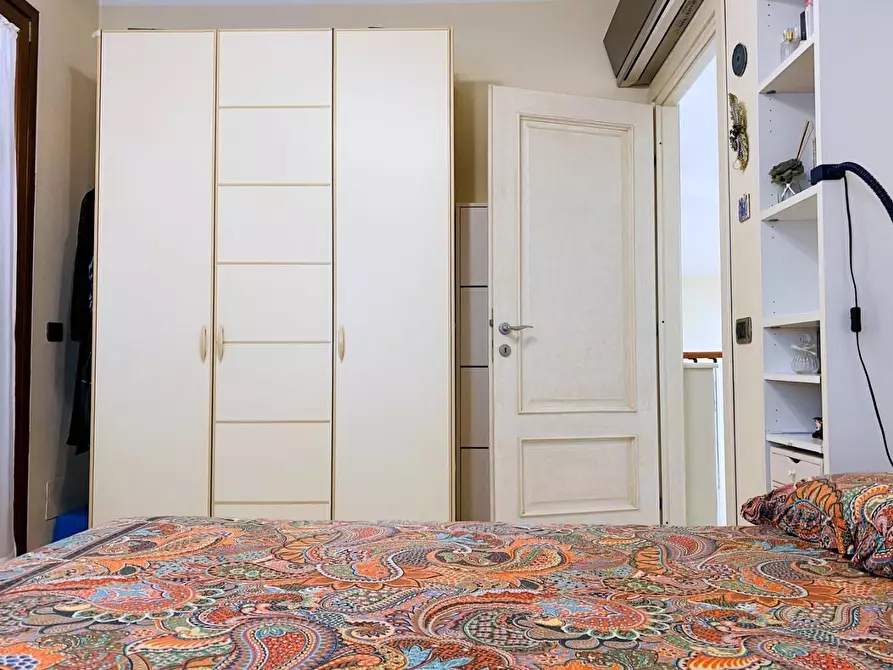 Immagine 62 di Villa in vendita  a Viareggio