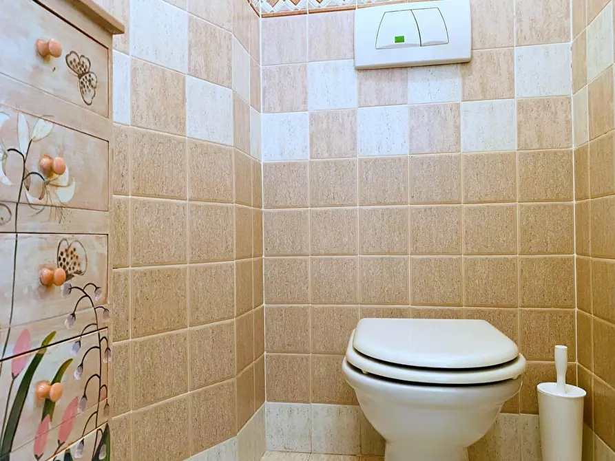 Immagine 28 di Villa in vendita  a Viareggio