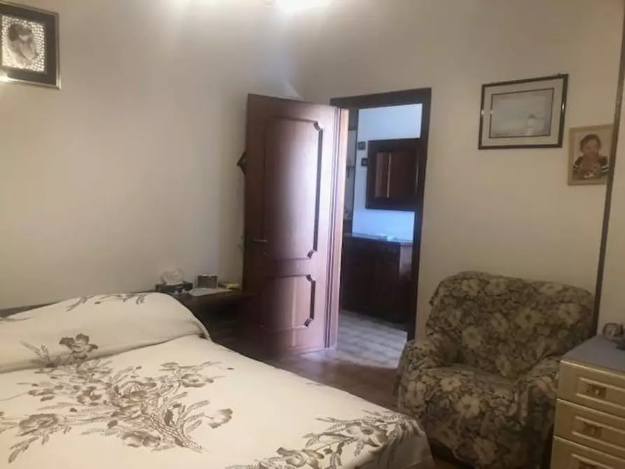 Immagine 21 di Casa bifamiliare in vendita  a Massa