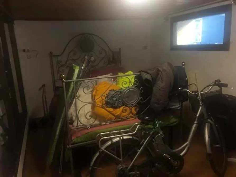 Immagine 34 di Casa bifamiliare in vendita  a Massa