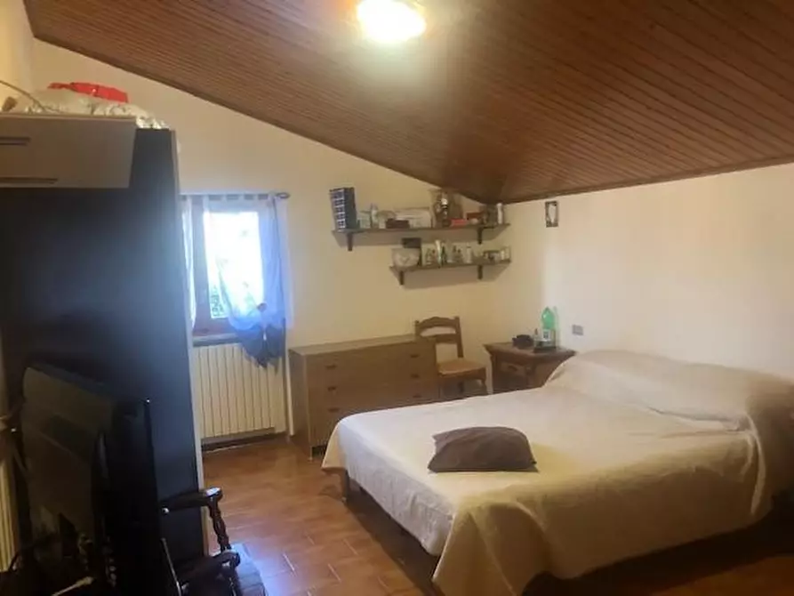 Immagine 41 di Casa bifamiliare in vendita  a Massa