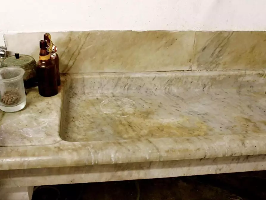 Immagine 12 di Palazzo in vendita  a Casciana Terme Lari