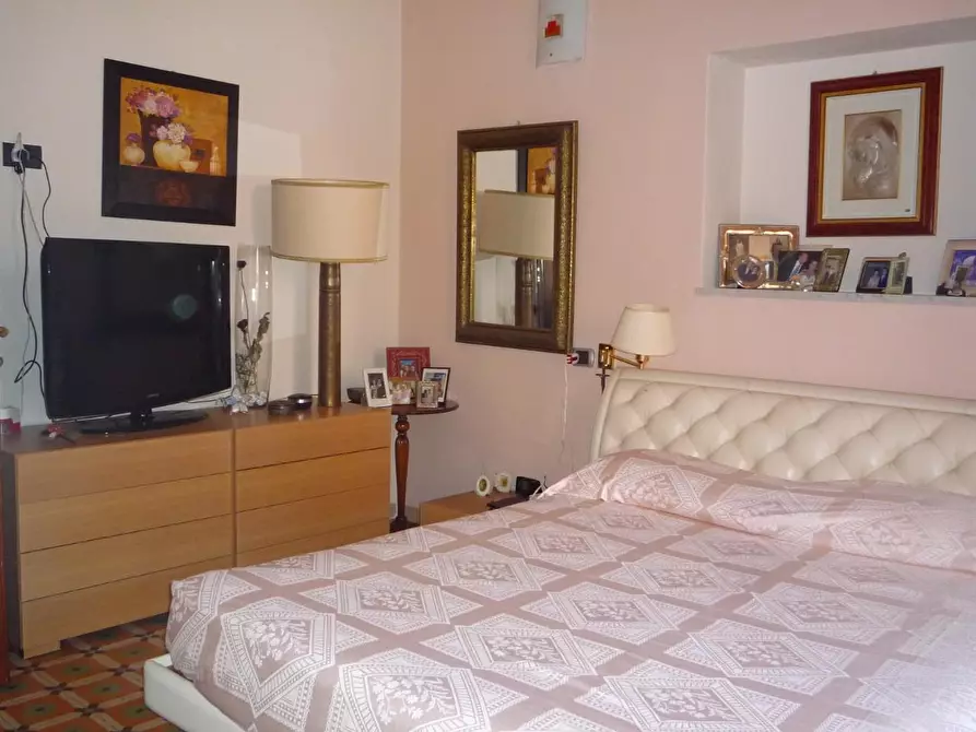 Immagine 15 di Appartamento in vendita  a Carrara