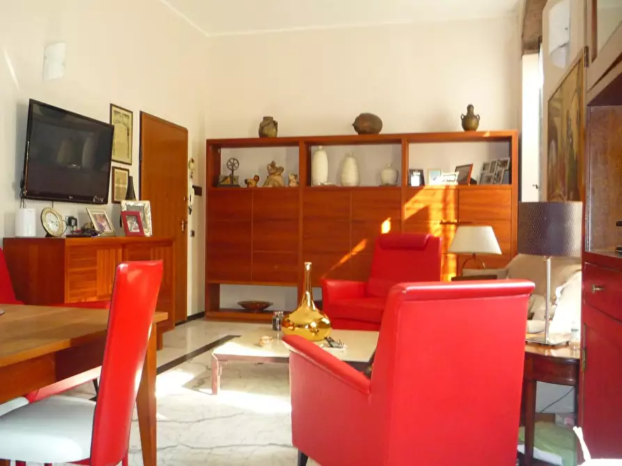 Immagine 5 di Appartamento in vendita  a Carrara