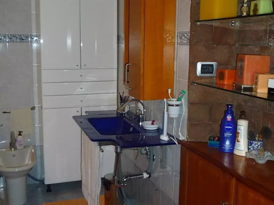 Immagine 25 di Appartamento in vendita  a Carrara