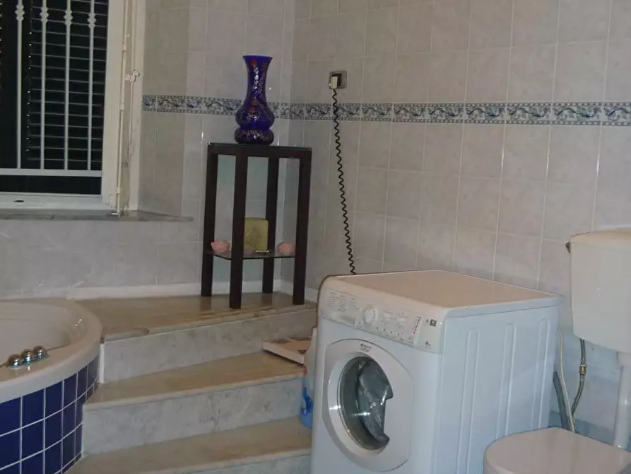 Immagine 24 di Appartamento in vendita  a Carrara