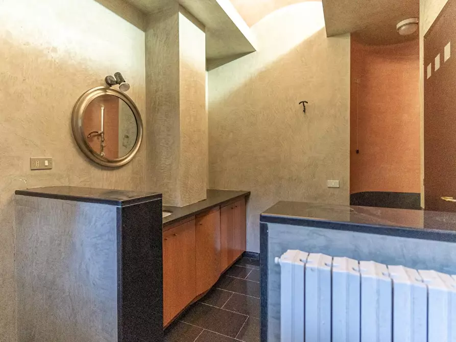 Immagine 50 di Villa in vendita  a Palaia