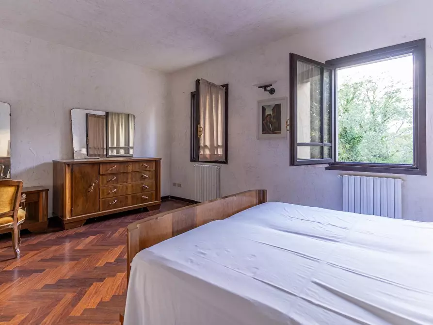 Immagine 37 di Villa in vendita  a Palaia