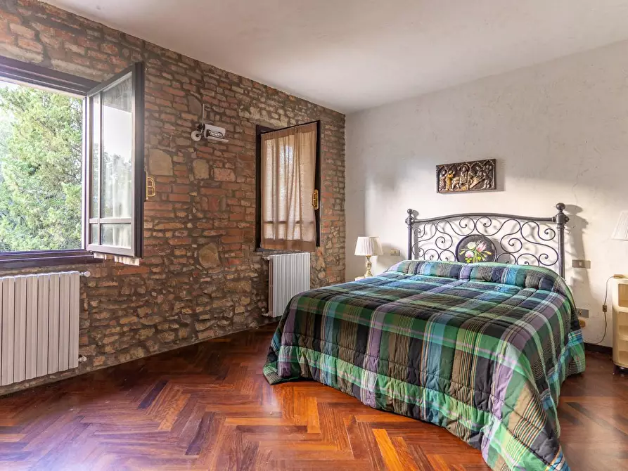 Immagine 45 di Villa in vendita  a Palaia