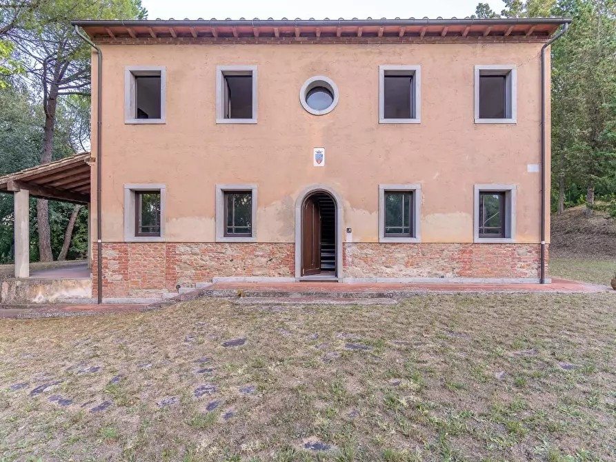 Immagine 1 di Villa in vendita  a Palaia