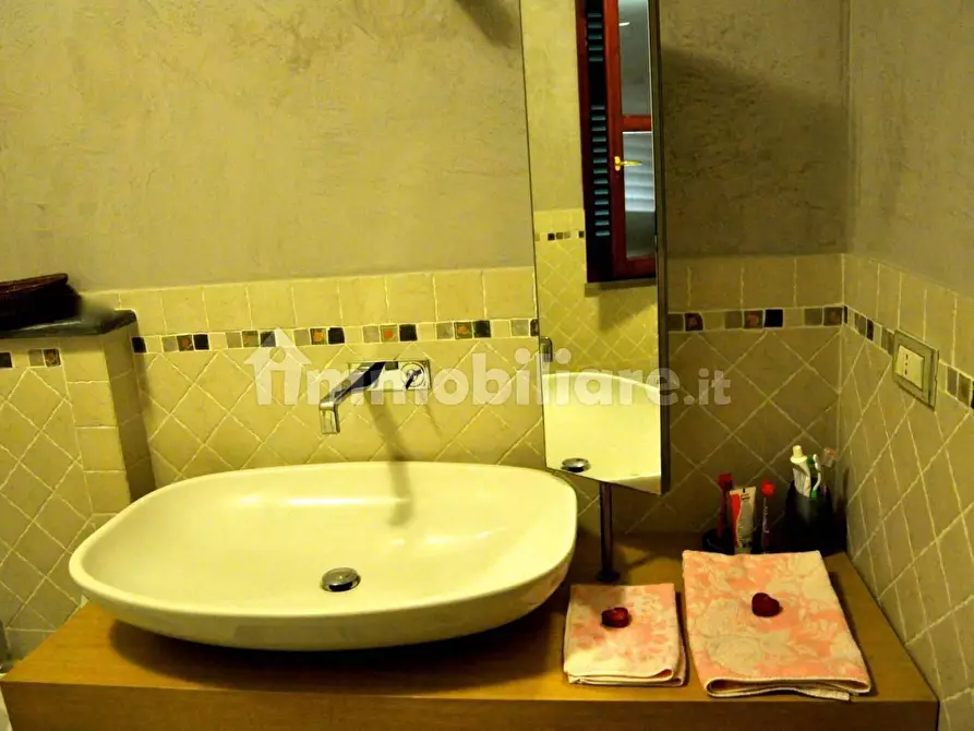 Immagine 6 di Porzione di casa in vendita  a Castelnuovo Magra