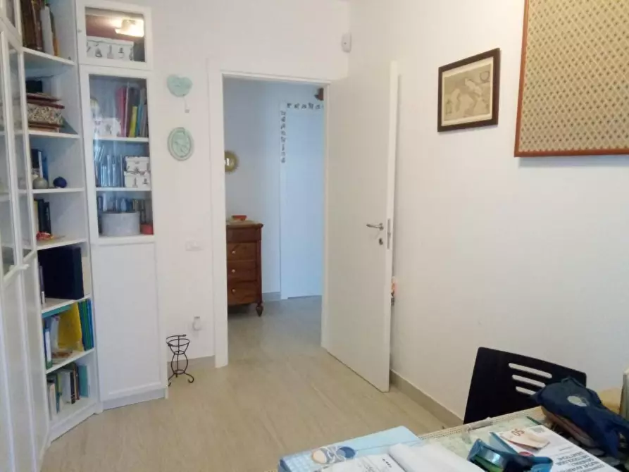 Immagine 15 di Appartamento in vendita  a Rosignano Marittimo