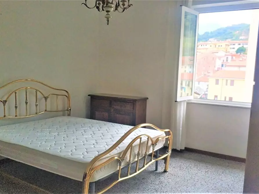 Immagine 6 di Appartamento in vendita  a Massa