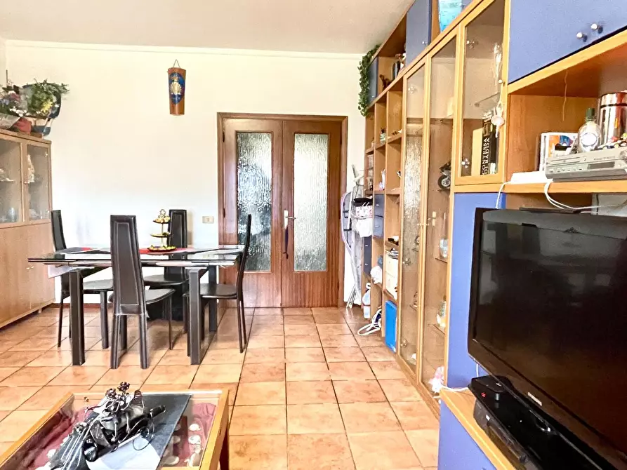 Immagine 17 di Appartamento in vendita  a Siena