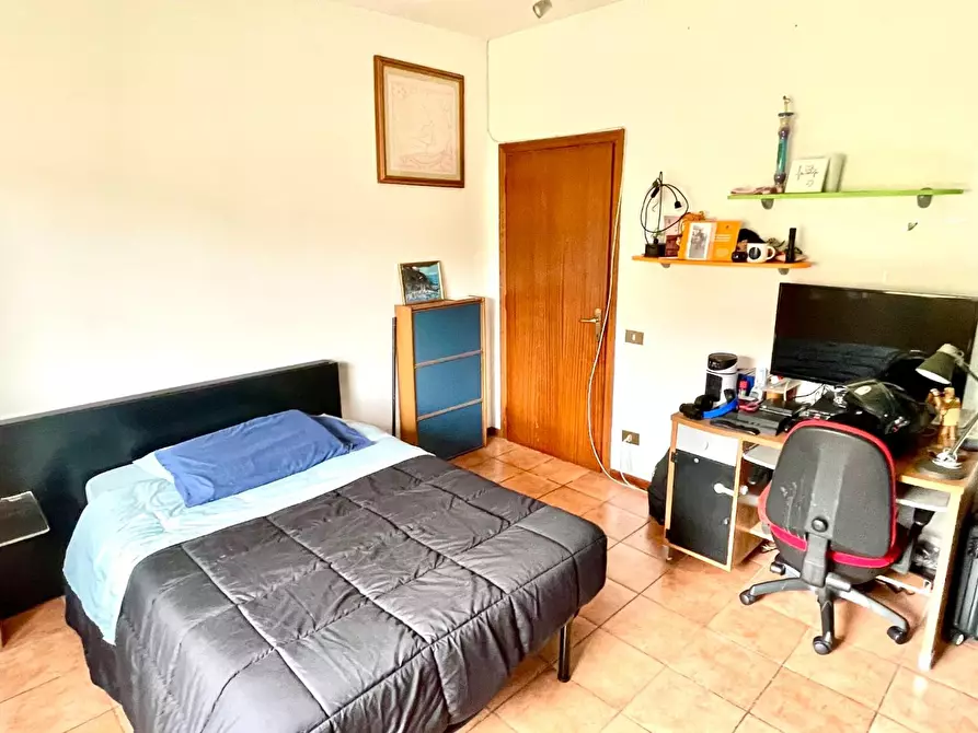 Immagine 31 di Appartamento in vendita  a Siena