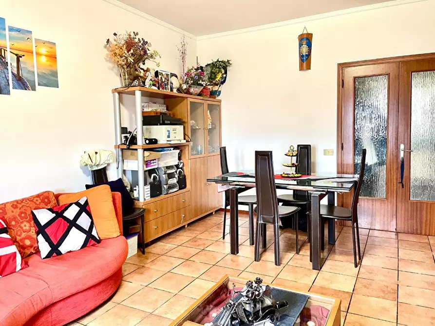 Immagine 10 di Appartamento in vendita  a Siena