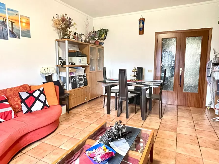 Immagine 16 di Appartamento in vendita  a Siena