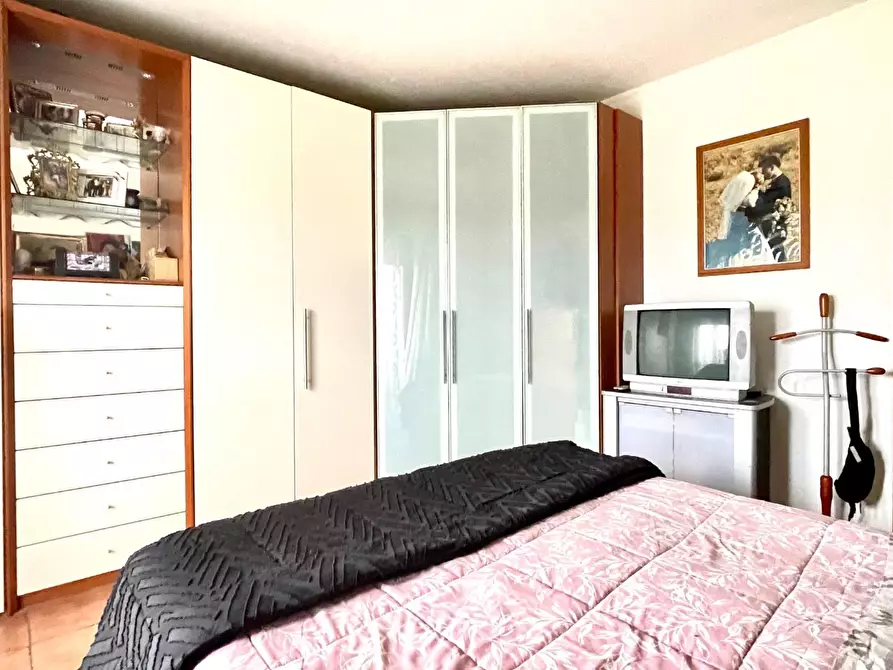 Immagine 24 di Appartamento in vendita  a Siena