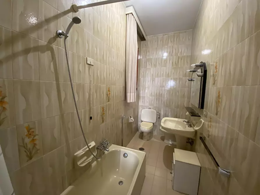 Immagine 11 di Appartamento in vendita  a Empoli