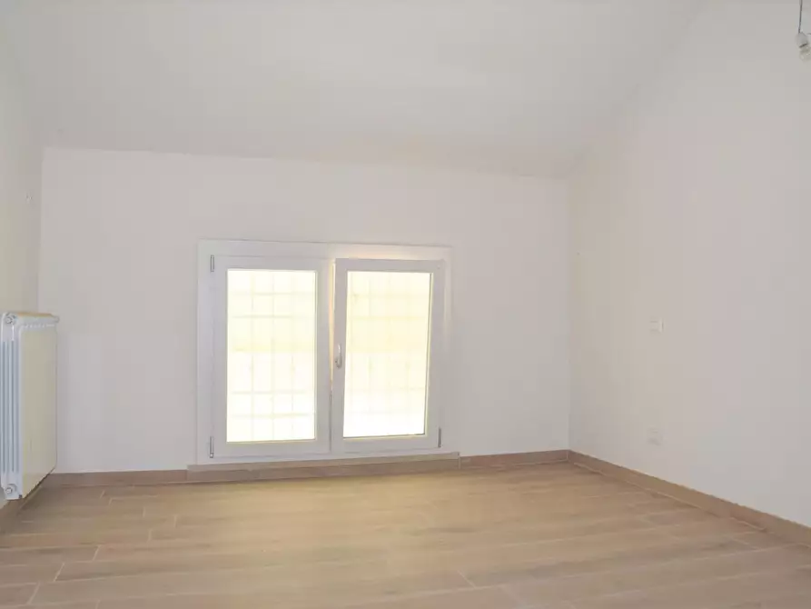 Immagine 14 di Casa bifamiliare in vendita  a Montignoso