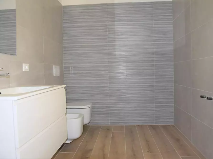 Immagine 17 di Casa bifamiliare in vendita  a Montignoso