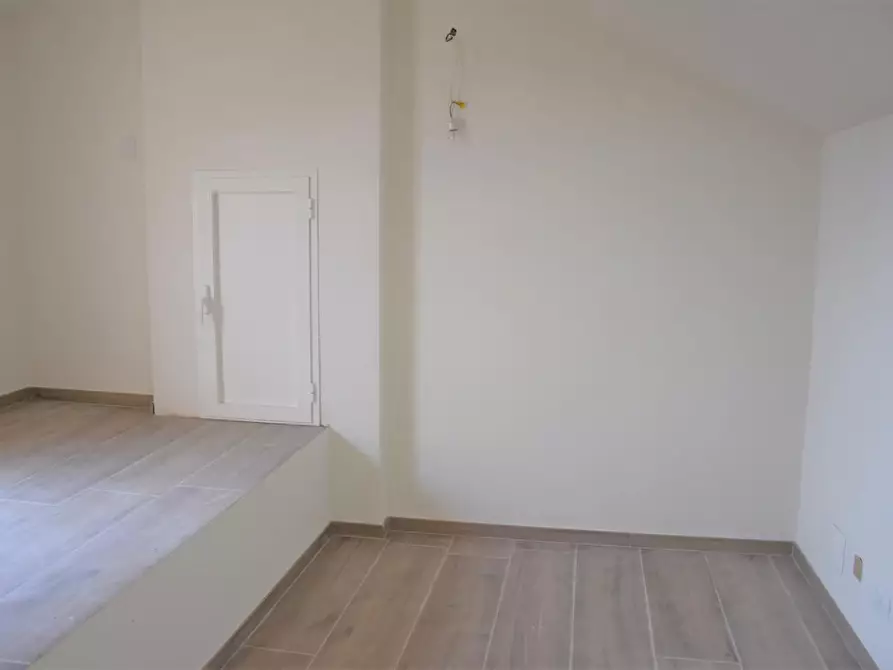 Immagine 25 di Casa bifamiliare in vendita  a Montignoso