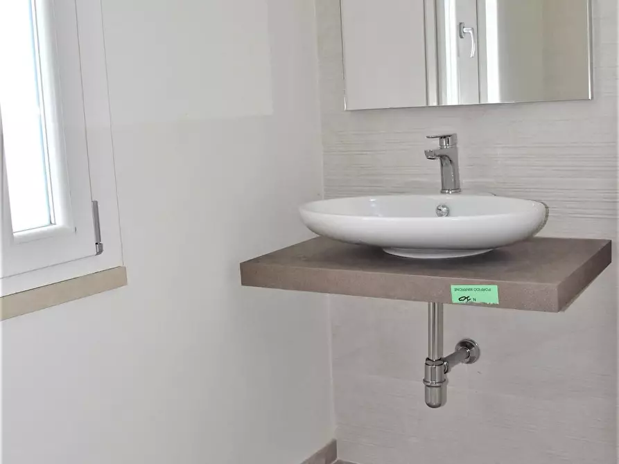 Immagine 19 di Casa bifamiliare in vendita  a Montignoso