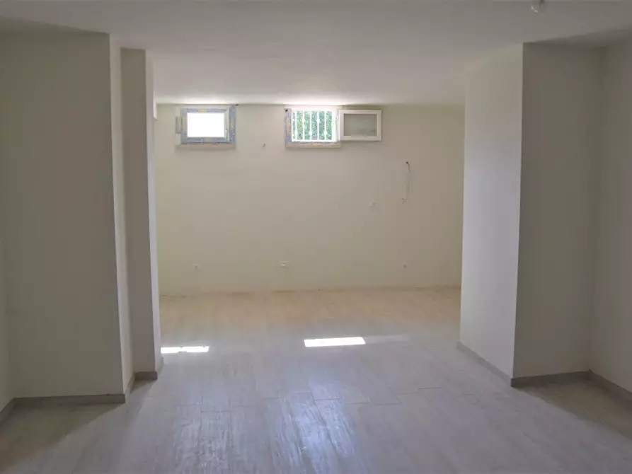 Immagine 28 di Casa bifamiliare in vendita  a Montignoso