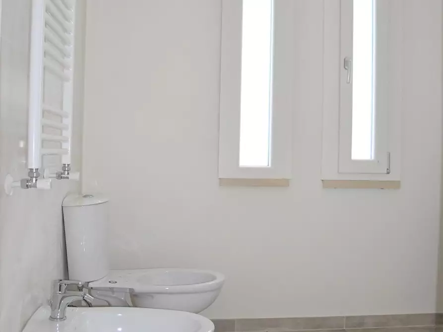 Immagine 20 di Casa bifamiliare in vendita  a Montignoso