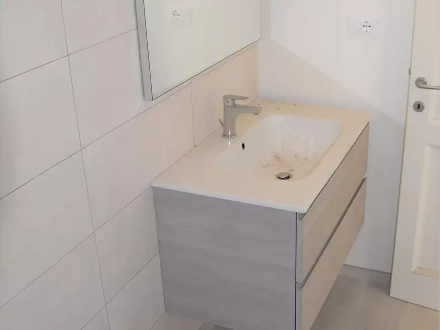 Immagine 26 di Casa bifamiliare in vendita  a Montignoso