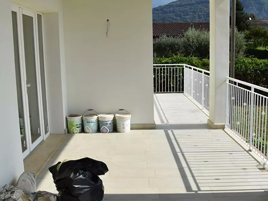 Immagine 29 di Casa bifamiliare in vendita  a Montignoso