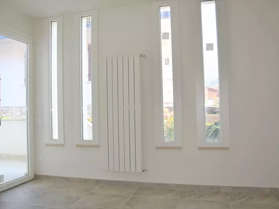 Immagine 7 di Casa bifamiliare in vendita  a Montignoso