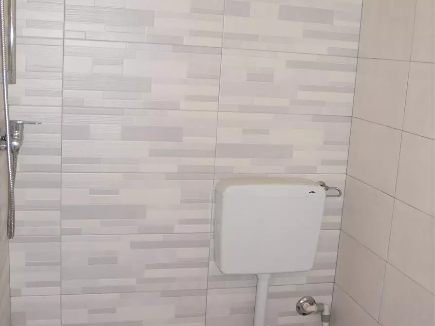 Immagine 31 di Casa bifamiliare in vendita  a Montignoso