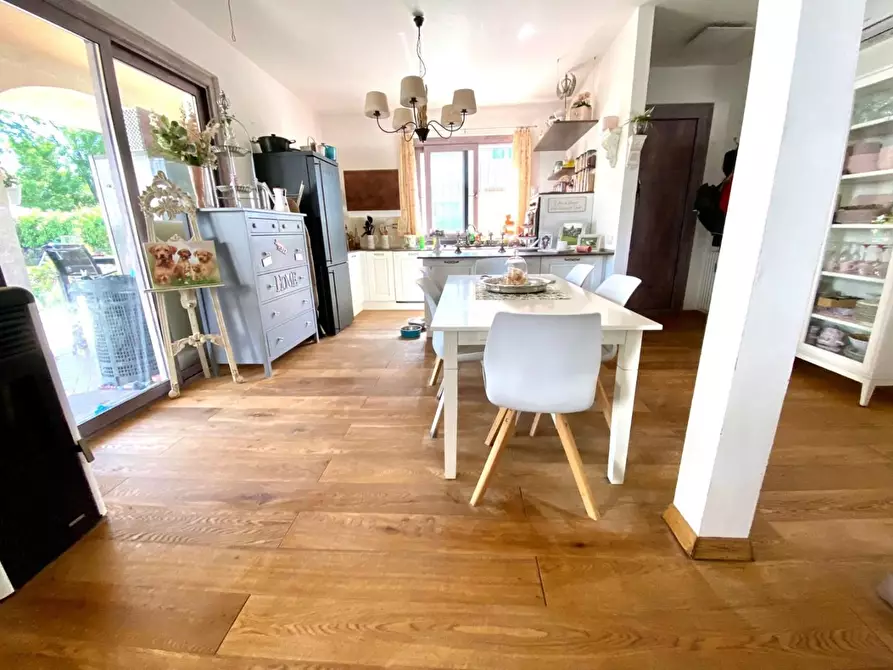 Immagine 28 di Casa indipendente in vendita  a Viareggio