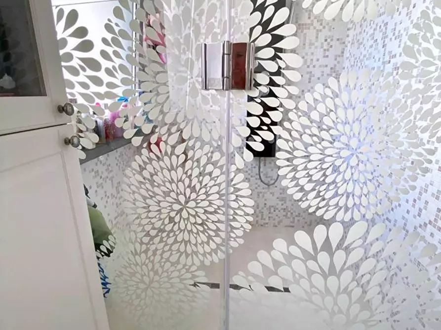 Immagine 23 di Casa indipendente in vendita  a Viareggio