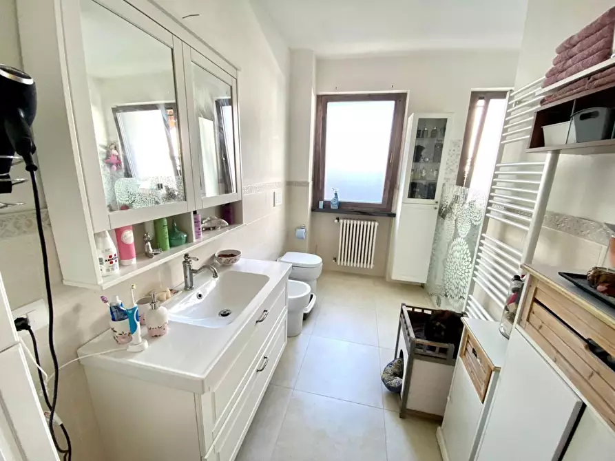 Immagine 27 di Casa indipendente in vendita  a Viareggio