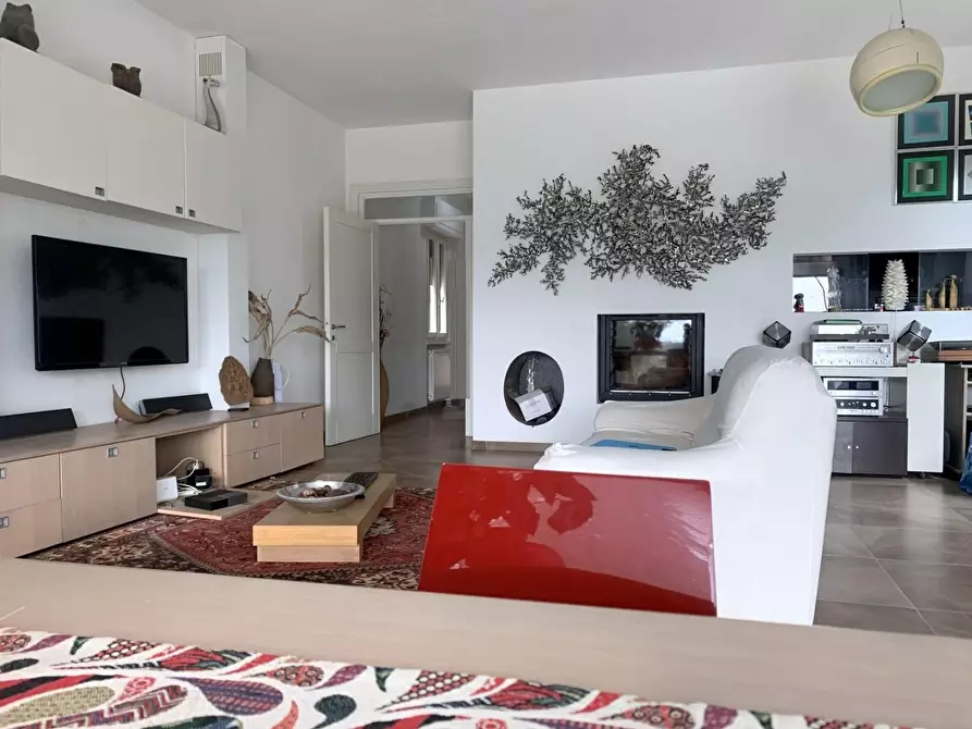 Immagine 10 di Casa indipendente in vendita  a Massarosa