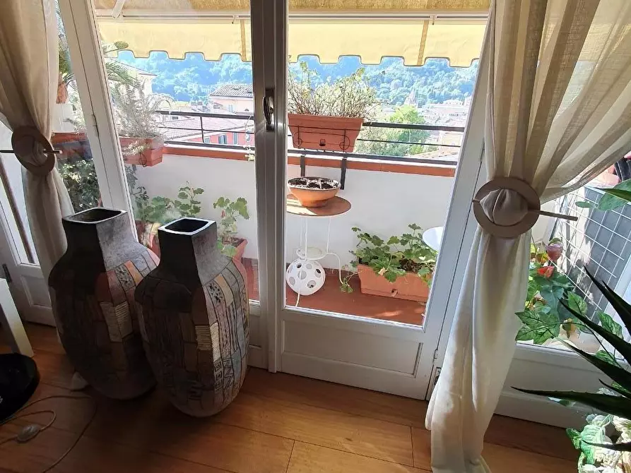 Immagine 9 di Appartamento in vendita  a Carrara