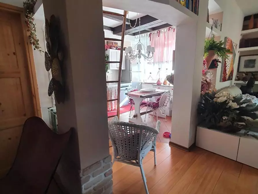 Immagine 2 di Appartamento in vendita  a Carrara