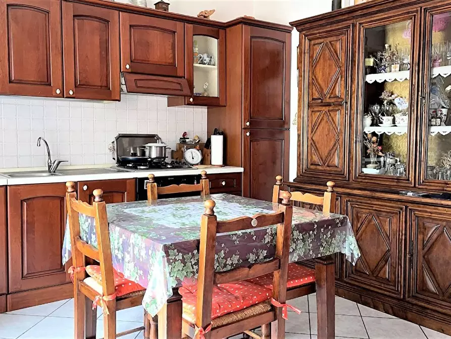 Immagine 2 di Appartamento in vendita  a Calci