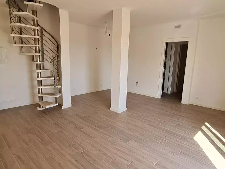 Immagine 4 di Appartamento in vendita  a Colle Di Val D'elsa