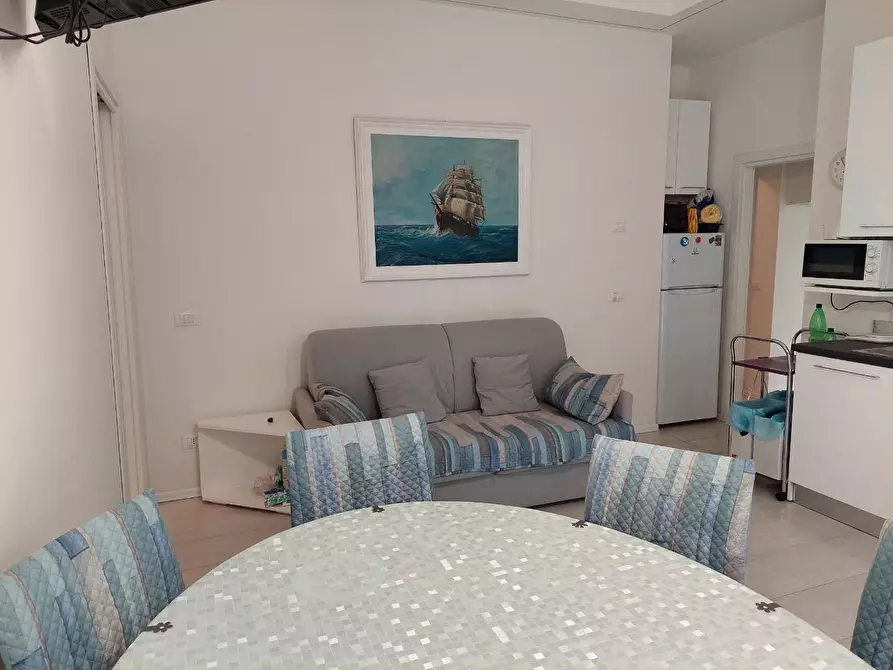 Immagine 6 di Appartamento in vendita  a Viareggio