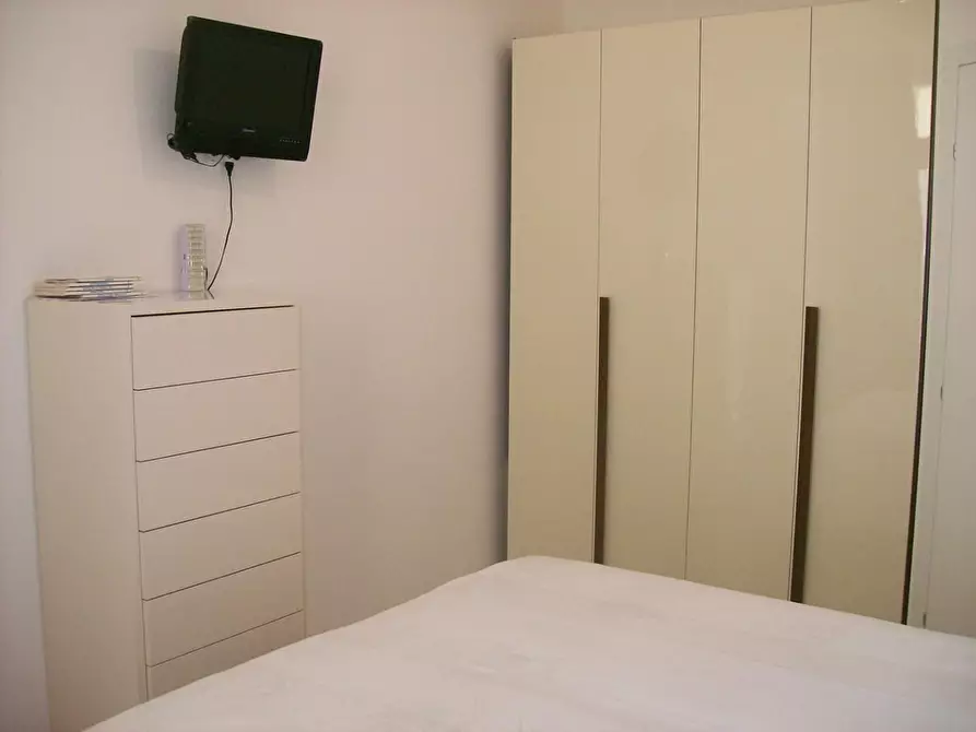 Immagine 12 di Appartamento in vendita  a Viareggio