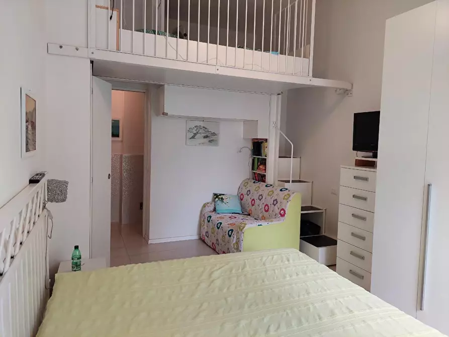 Immagine 25 di Appartamento in vendita  a Viareggio