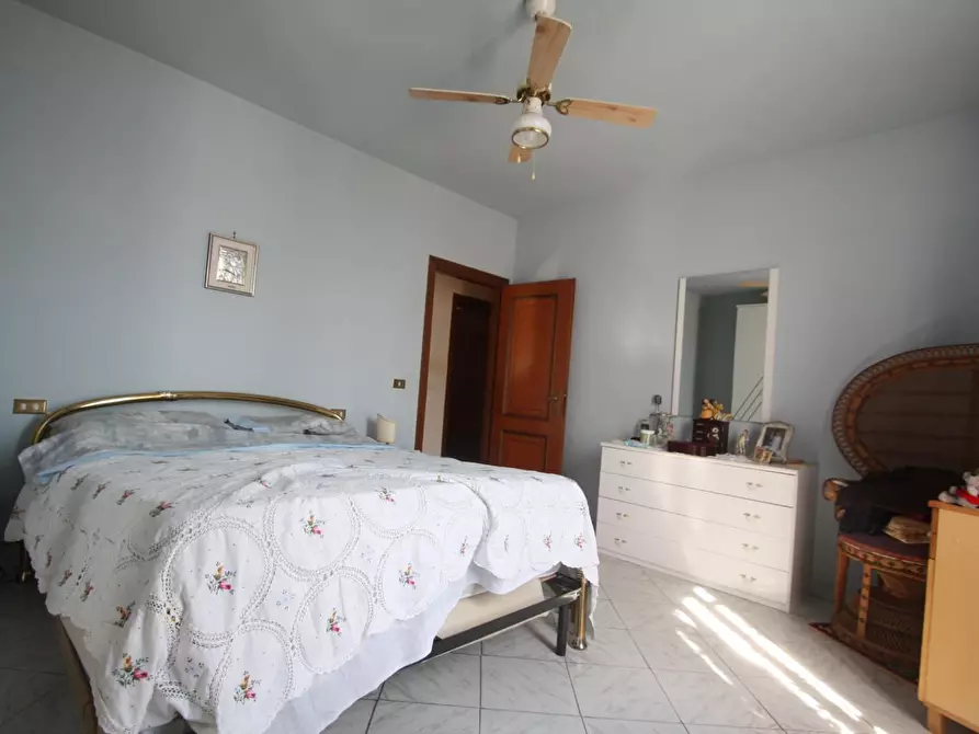 Immagine 30 di Appartamento in affitto  a Lucca