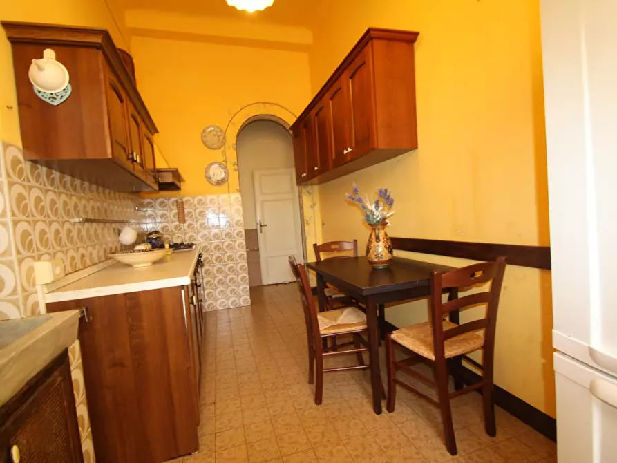 Immagine 7 di Appartamento in affitto  a Lucca