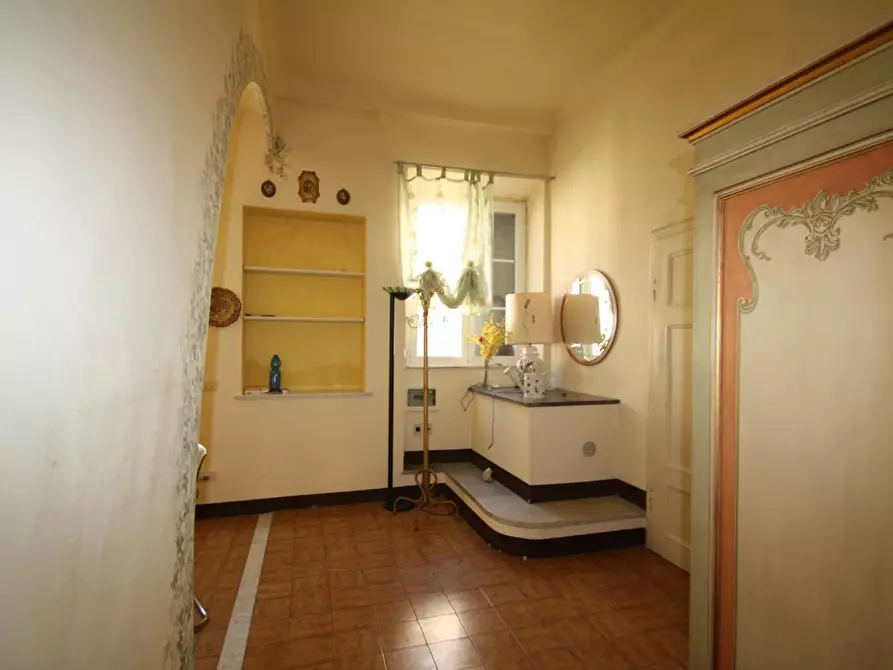 Immagine 25 di Appartamento in affitto  a Lucca