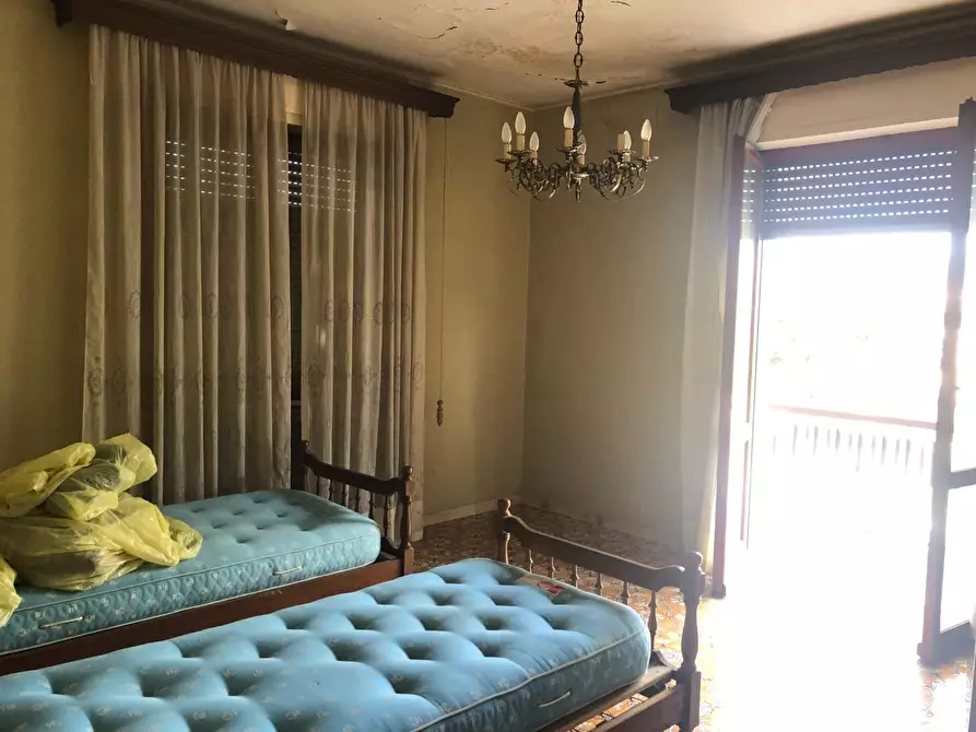 Immagine 29 di Villa in vendita  a Carrara